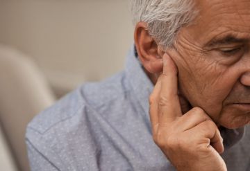 Zumbido constante no ouvido: o que fazer nesse caso?