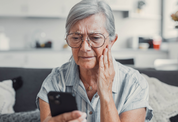 Celular e dificuldade auditiva: qual é a relação?